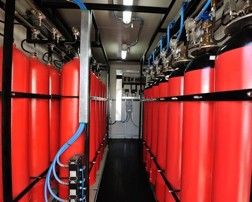 Sustav za suzbijanje požara vodene magle